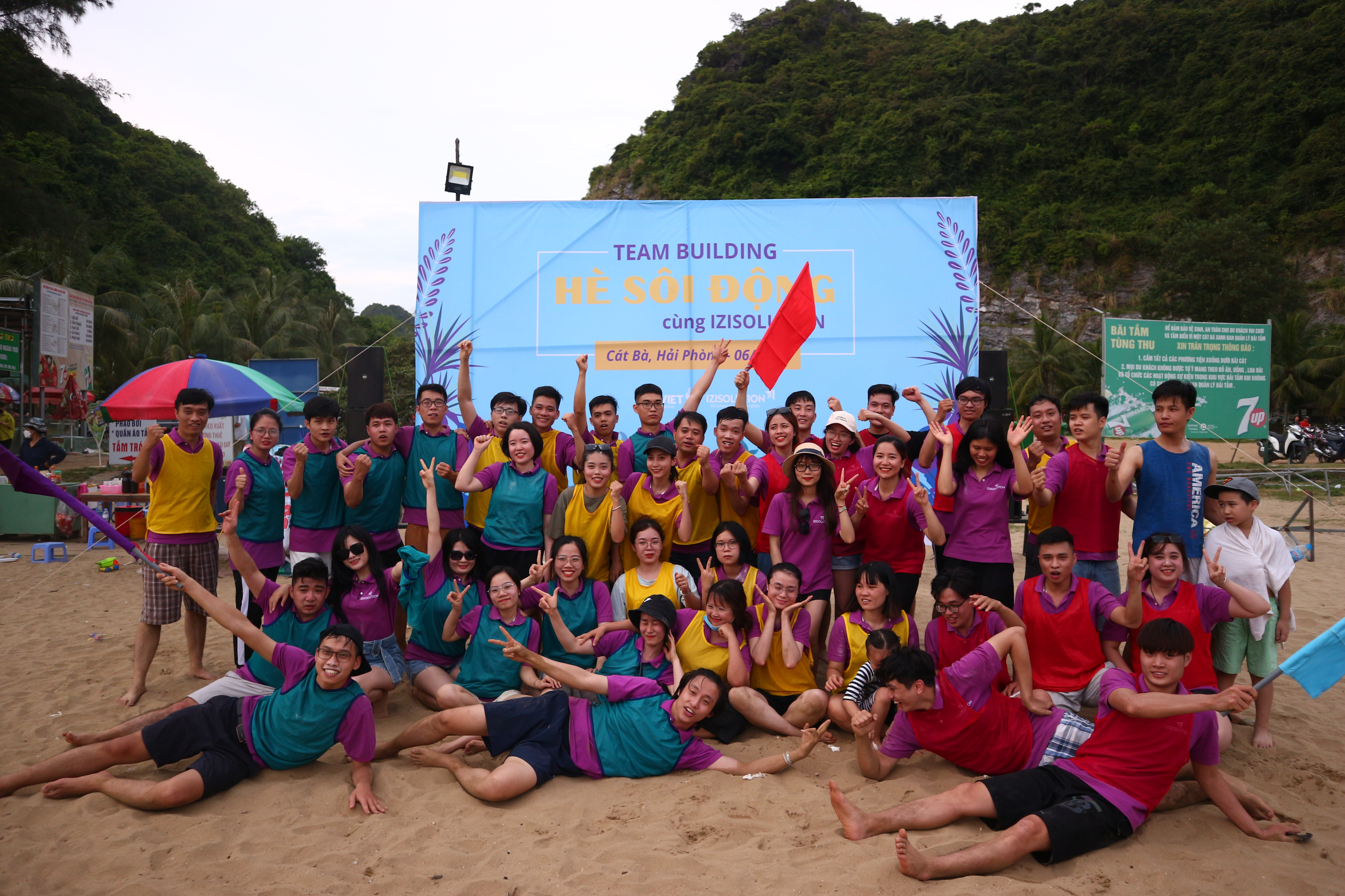 IZI_Du lịch hè 2022